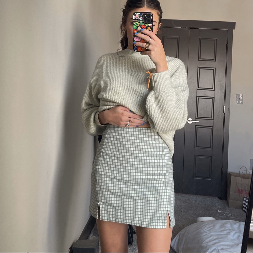 Brandy Melville mini skirt